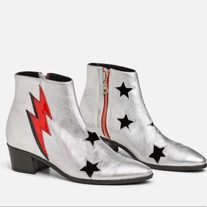 Modern Vice NWOT never worn silver boot cut out